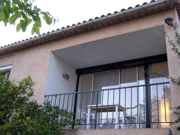 Appartement Est Classe 3 Etoiles Au 1Er Etage D'Une Maison Avec Jardin Dans Un Quartier Calme Cavalaire-sur-Mer