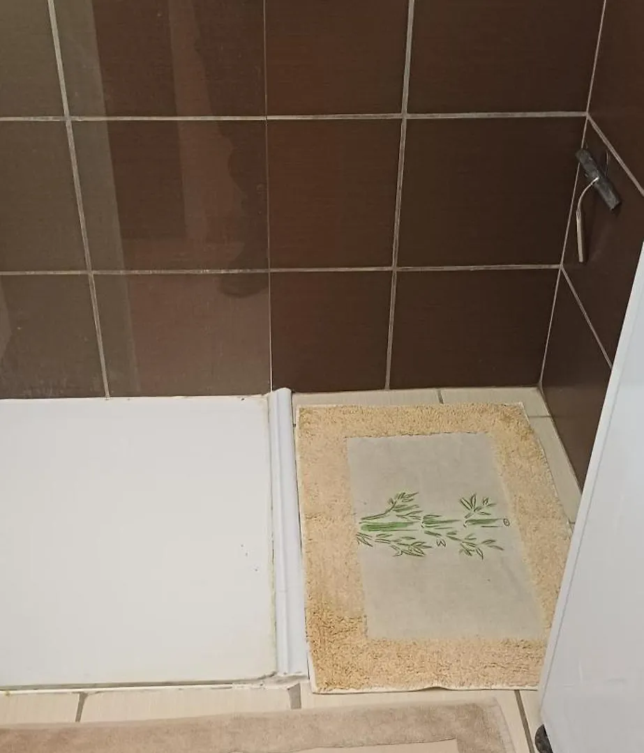 Appartement Est Classe 3 Etoiles Au 1Er Etage D'Une Maison Avec Jardin Dans Un Quartier Calme Cavalaire-sur-Mer Apartamento